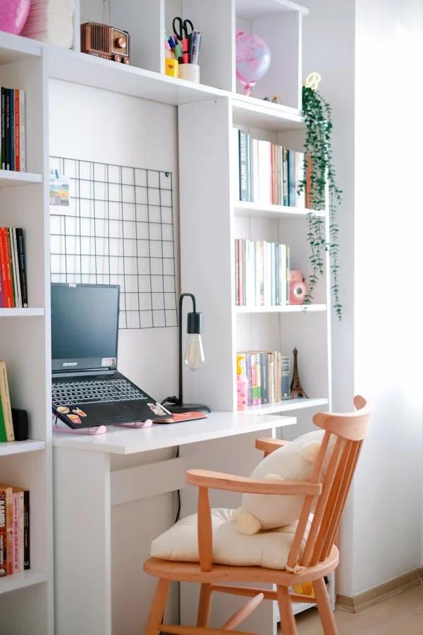 Flexible workspace furniture